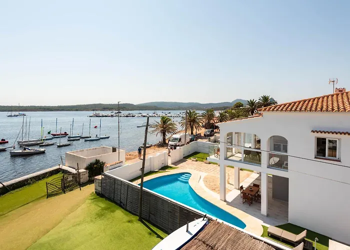 Amarres By Escape Vila Fornells (Menorca)