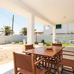 Amarres By Escape