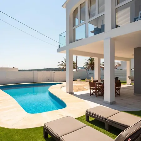 Amarres By Escape